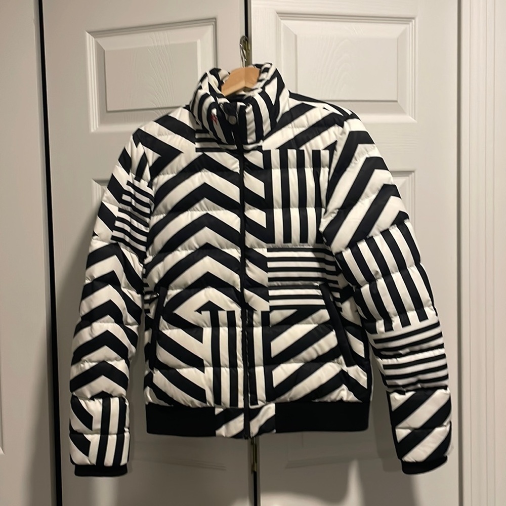 Perfect Moment Black and White Ski Jacket - M